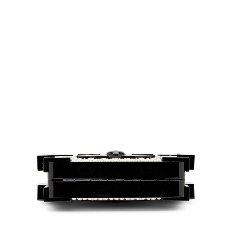 Cover image 0