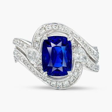 View full screen - View 1 of Lot 1474. Sapphire and Diamond Ring | 3.58克拉 天然 「緬甸」未經加熱藍寶石 配 鑽石 戒指.