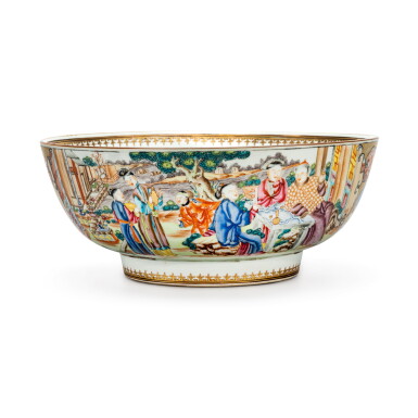 View full screen - View 1 of Lot 325. A Chinese Export Famille-Rose 'Figural' Punch Bowl, Qing Dynasty, Qianlong Period, Circa 1770 | 清乾隆 約1770年 粉彩描金地人物圖大盌.