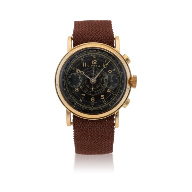 View full screen - View 1 of Lot 431. YELLOW GOLD CHRONOGRAPH WRISTWATCH WITH TROPICAL DIAL CIRCA 1950.