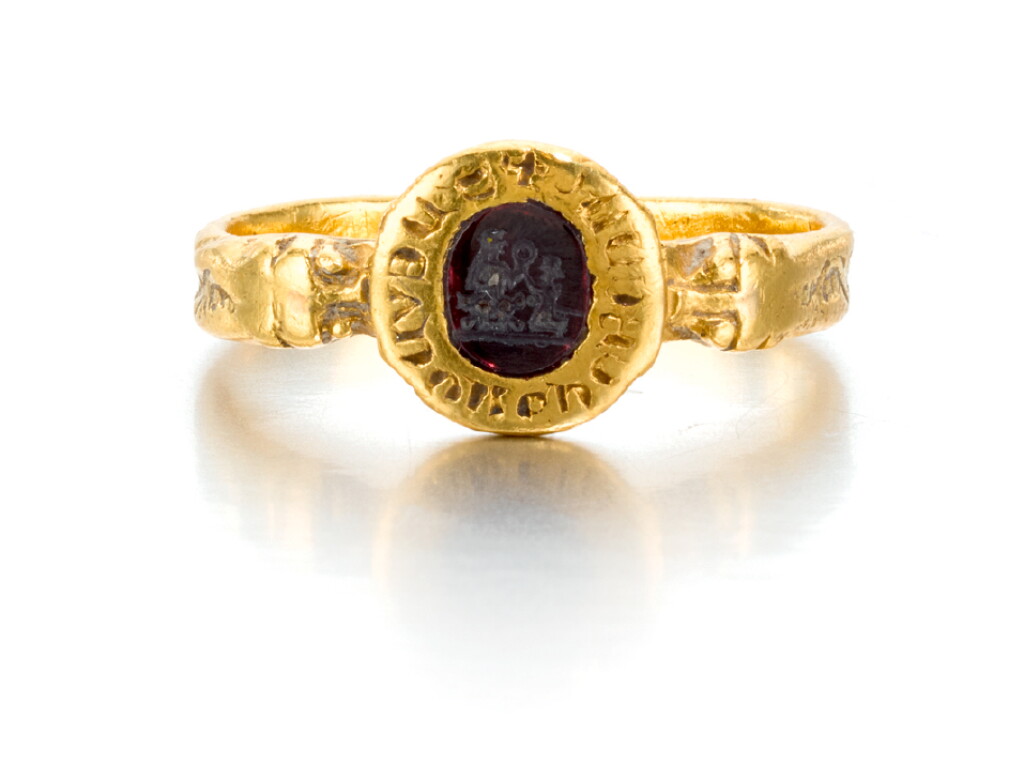 View full screen - View 1 of Lot 10. PROBABLY ITALIAN, CIRCA 1300 | SIGNET RING.