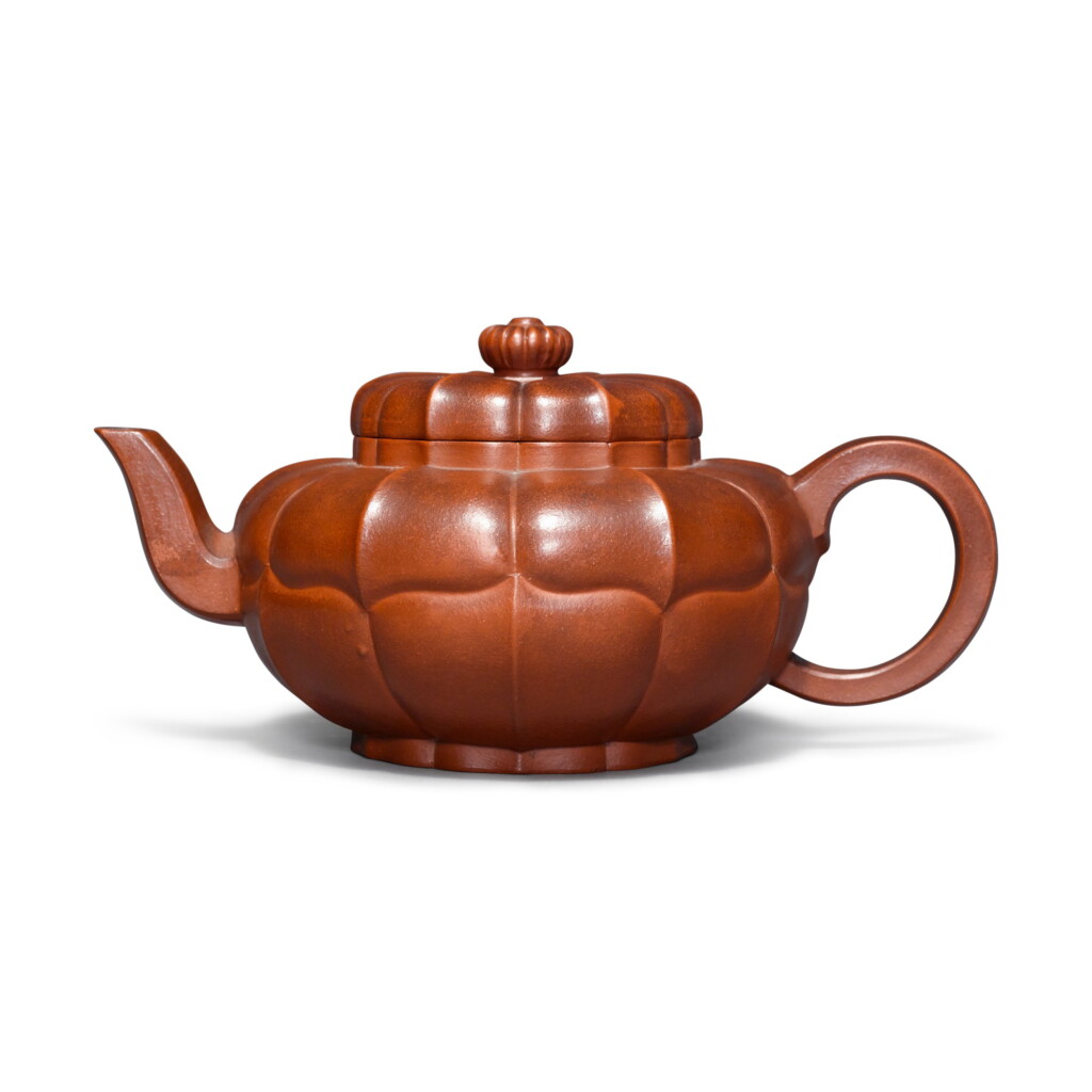 View full screen - View 1 of Lot 23. A Yixing teapot and cover, Qing dynasty.