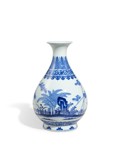 View full screen - View 1 of Lot 2177. A fine blue and white ‘garden’ vase, yuhuchunping, Seal mark and period of Daoguang | 清道光 青花竹石芭蕉紋玉壺春瓶 《大清道光年製》款.