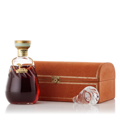 View full screen - View 1 of Lot 9601. Hine Napoleon Extra Old Fine Cognac 40.0 abv NV (1 BT70).