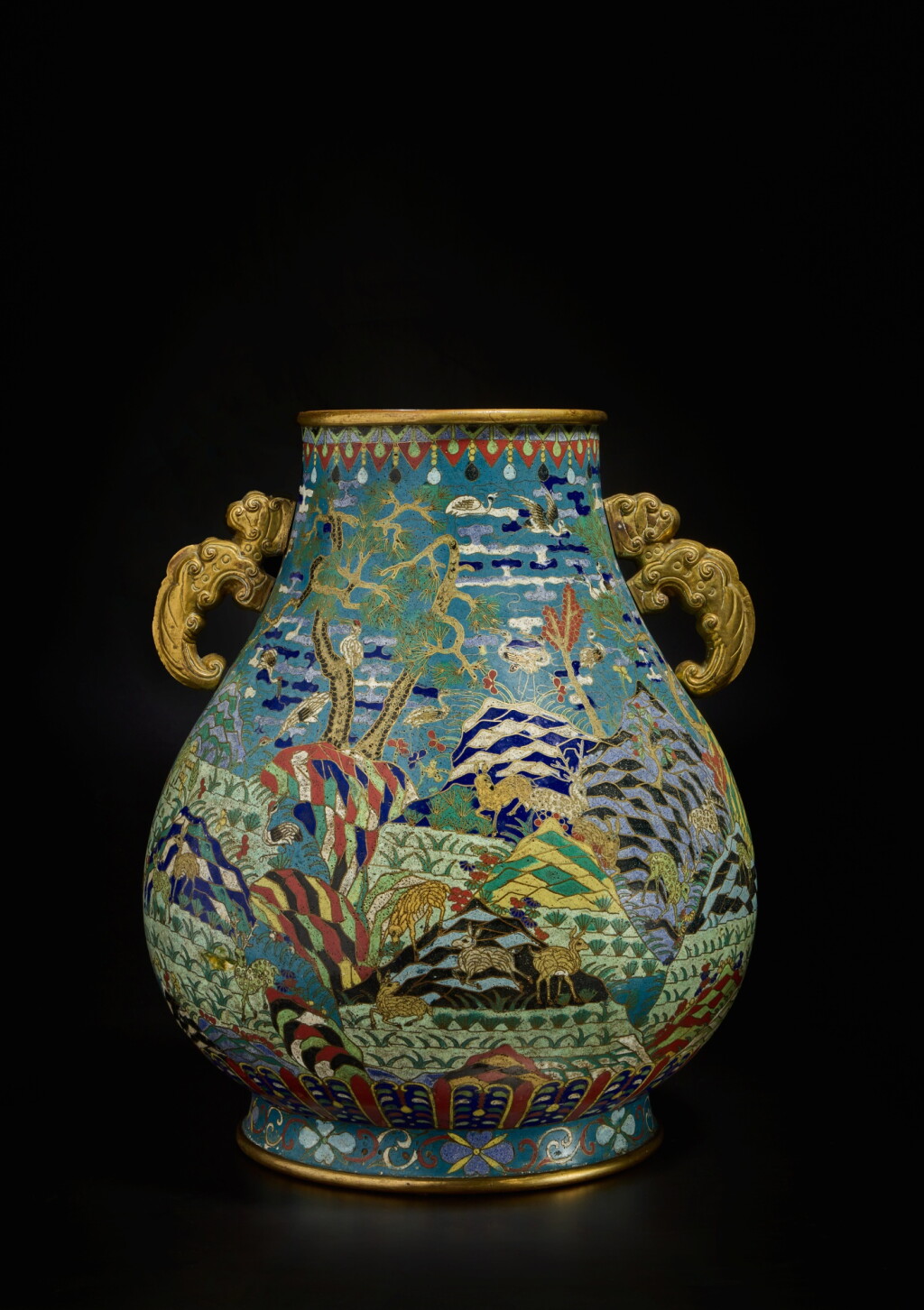 View full screen - View 1 of Lot 199. A large cloisonne enamel 'Hundred Deer' vase, Qing dynasty, Qianlong period.