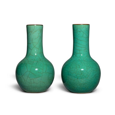 View full screen - View 1 of Lot 111. A pair of apple-green crackle-glazed vases, Qing dynasty | 清 蘋果綠釉長頸瓶一對.