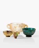 Ensemble de trois coupes et un gobelet