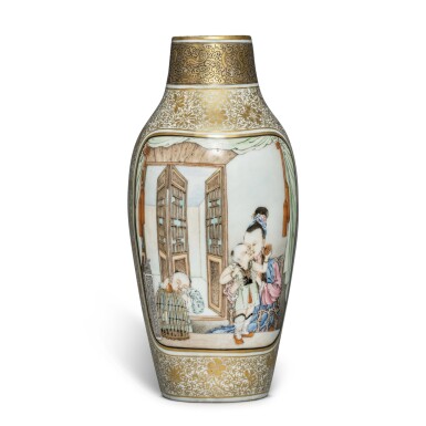 View full screen - View 1 of Lot 23. A rare gilt-decorated famille-rose vase, Qing dynasty, Qianlong period | 清乾隆 粉彩描金人物圖瓶.