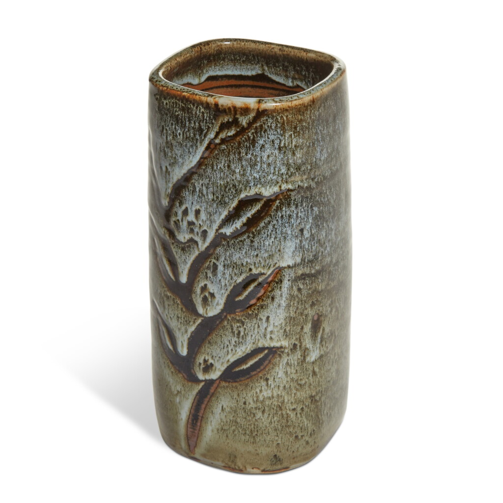 View full screen - View 1 of Lot 881. Squared Vase.