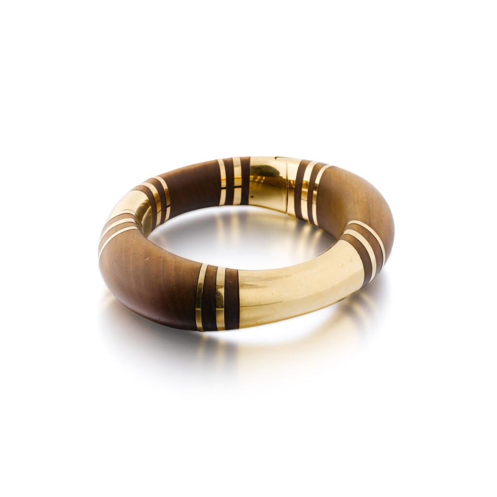 View full screen - View 1 of Lot 127. Bracelet bois et or | Wood and gold bracelet.