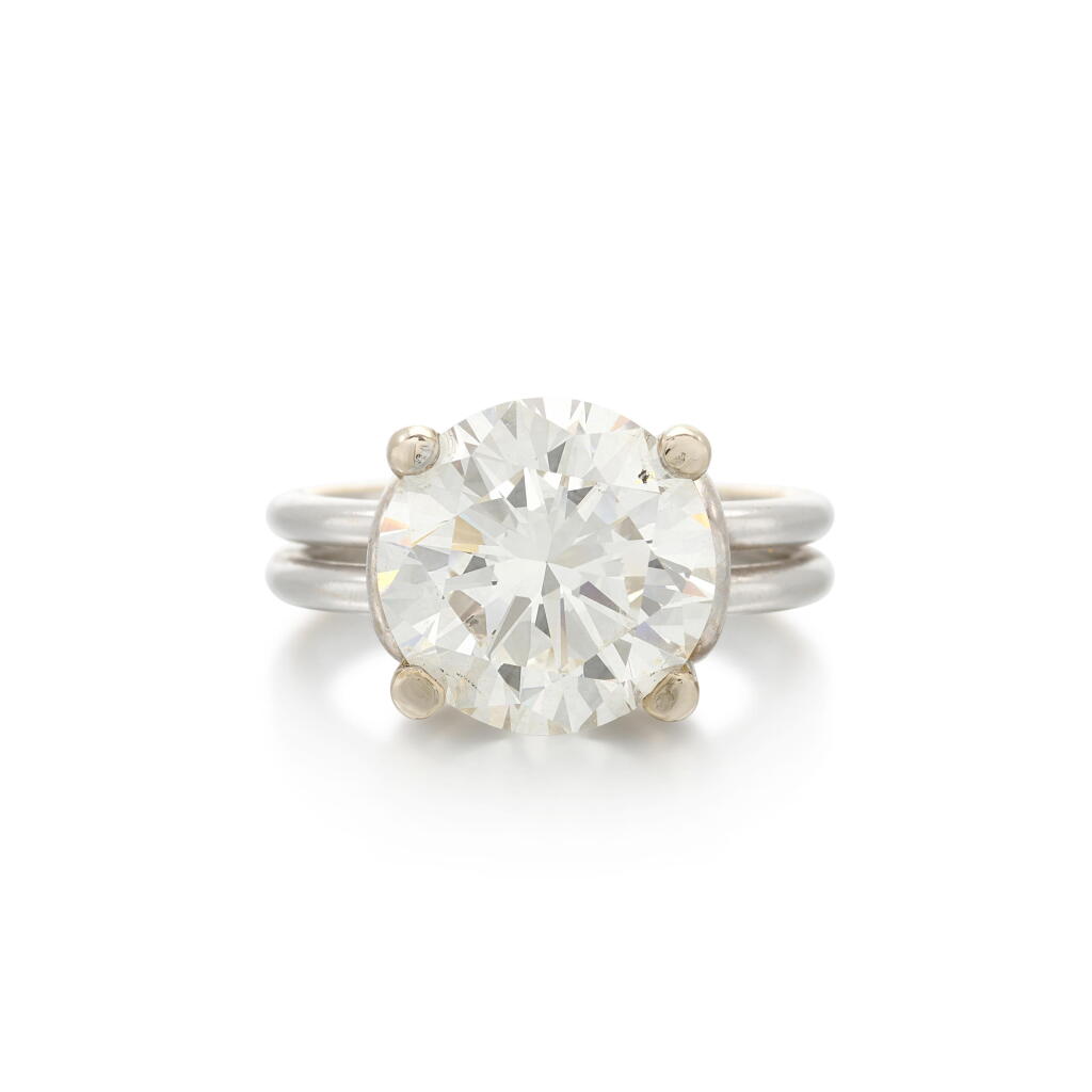 View full screen - View 1 of Lot 226. Diamond ring (Anello in diamante).