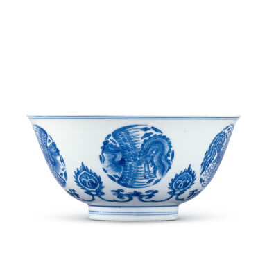 View full screen - View 1 of Lot 378. A blue and white 'phoenix' bowl Qing dynasty, Kangxi period | 清康熙 青花團鳳紋盌 《大明成化年製》仿款.