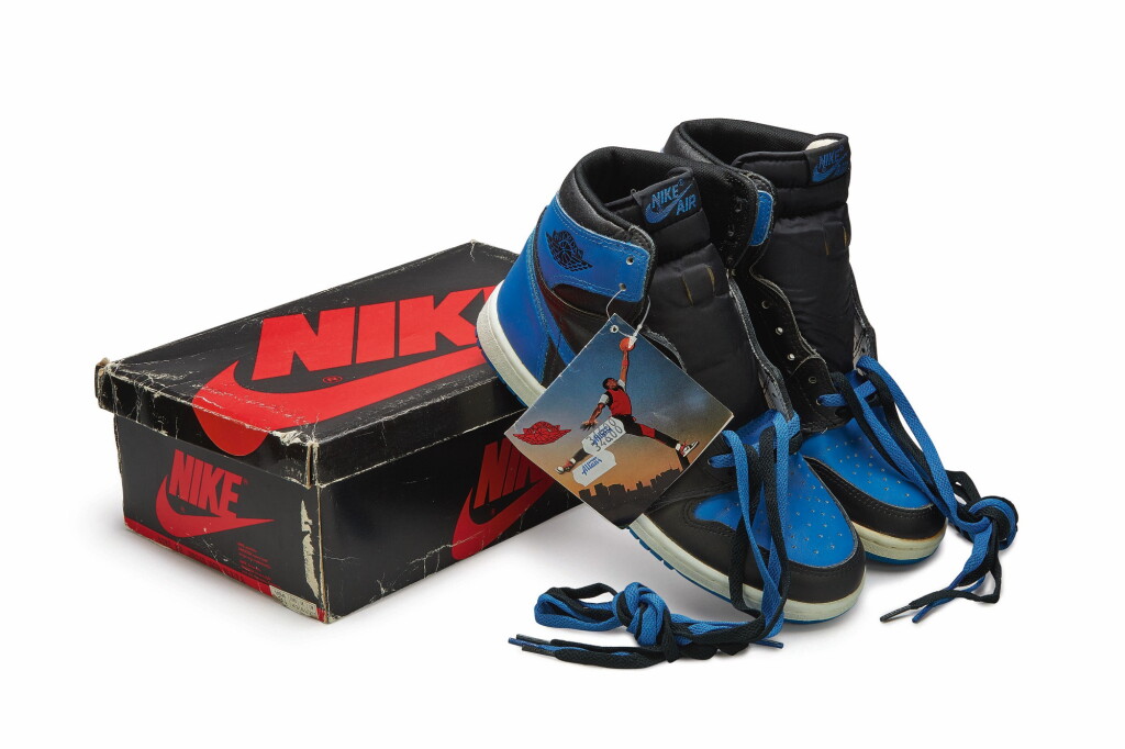 View full screen - View 1 of Lot 8. Nike Air Jordan 1 High OG (1985) ‘Royal’ | Size 9.5.