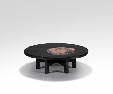 View full screen - View 1 of Lot 93. Table basse.