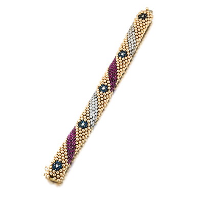 View full screen - View 1 of Lot 757. Bracelet saphirs, rubis et diamants | Sapphire, ruby and diamond bracelet.