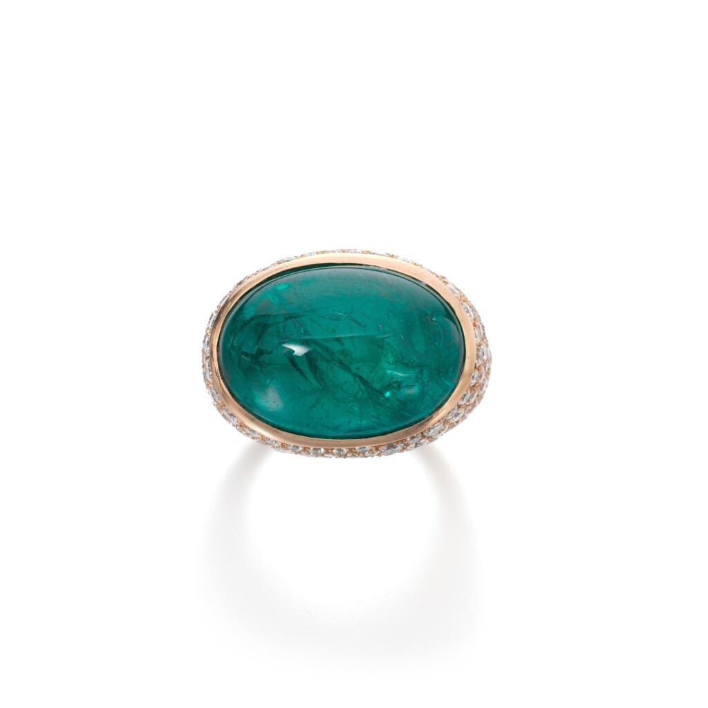 View full screen - View 1 of Lot 297. Emerald and diamond ring | 寶格麗 | 祖母綠配鑽石戒指.