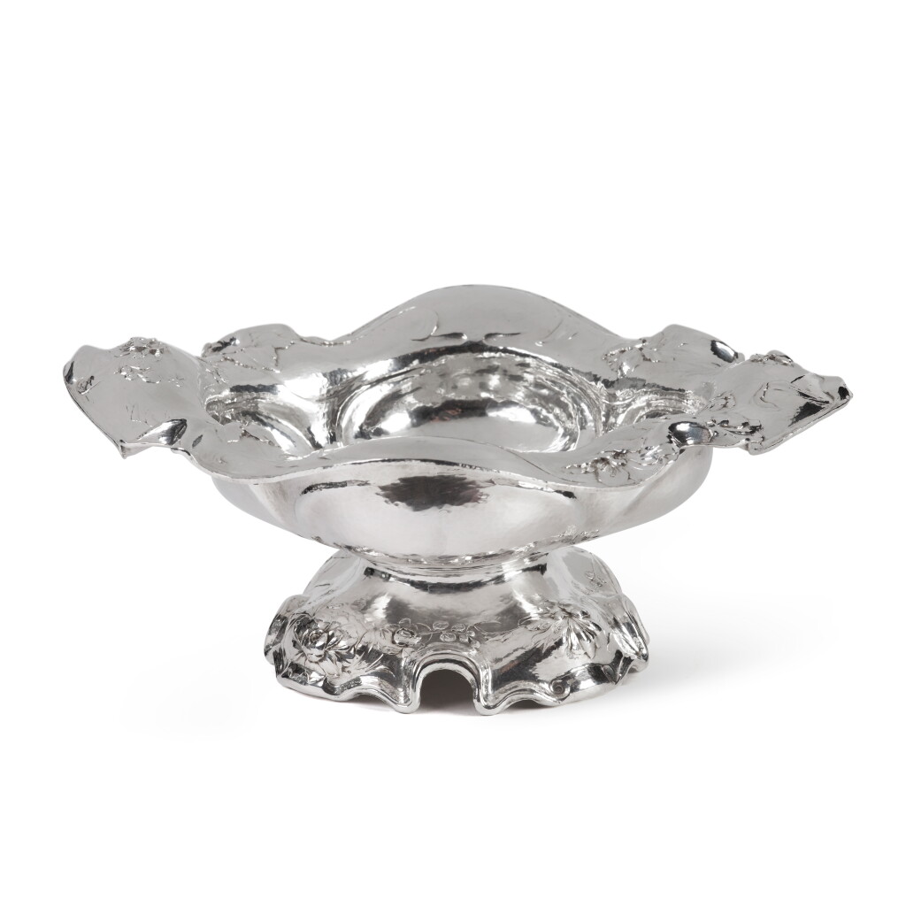 View full screen - View 1 of Lot 1176. An American Silver 'Martelé' Bowl, Gorham Mfg. Co., Providence, Rhode Island, 1907.
