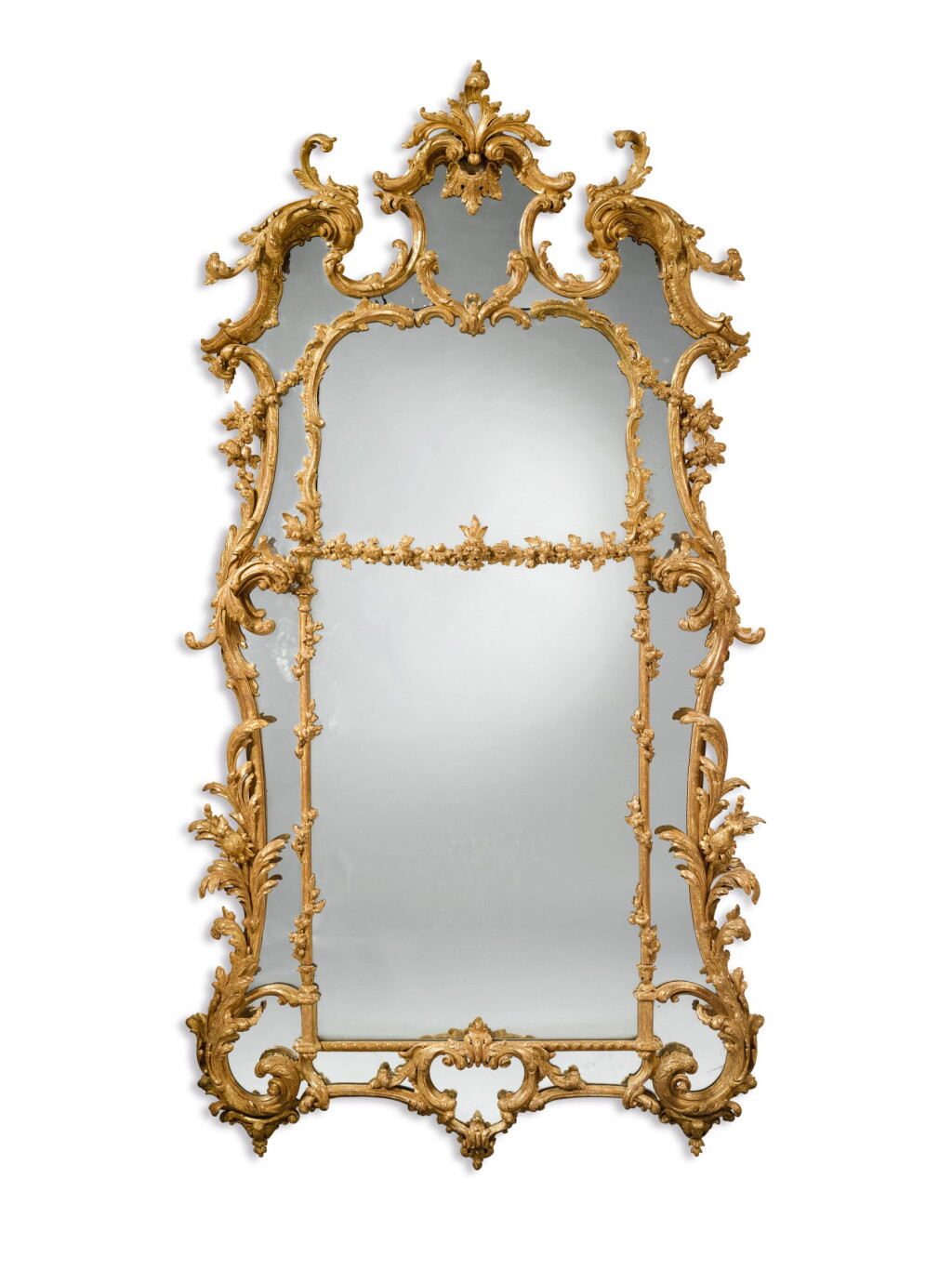 View full screen - View 1 of Lot 200. A GEORGE III CARVED AND GILTWOOD MIRROR, CIRCA 1765.