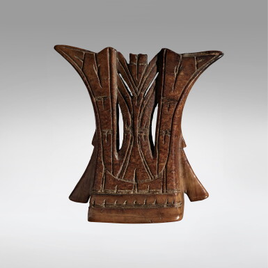 View full screen - View 1 of Lot 702. Harpoon Counterweight, Punuk, circa 800 - 1400 AD.