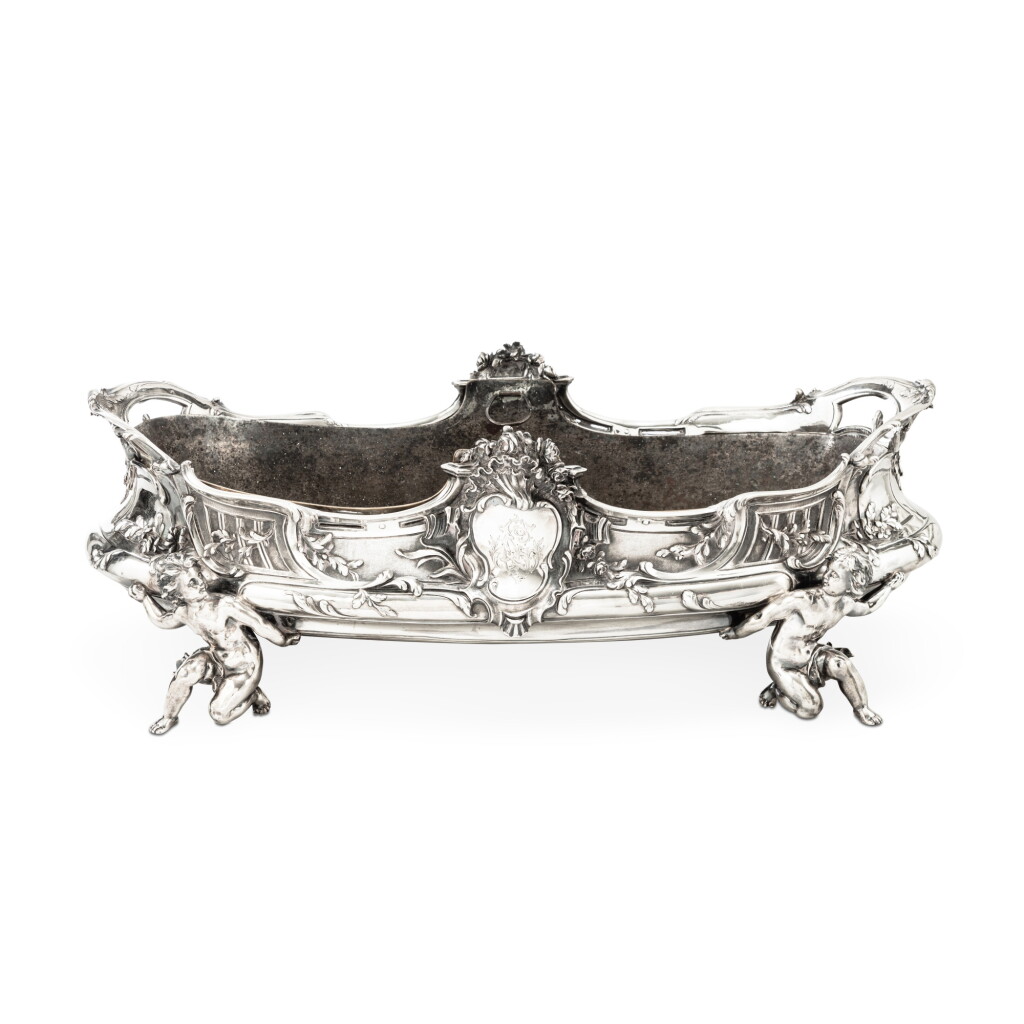 Voir en plein écran - Voir 1 du lot 39. A silver jardinière, Puiforcat, Paris, circa 1900 | Jardinière en argent par Puiforcat, Paris, vers 1900.