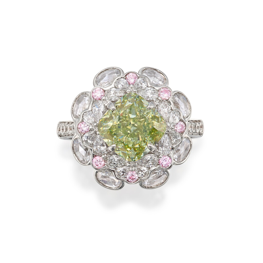 View full screen - View 1 of Lot 104. Fancy Deep Yellow-Green, Colored Diamond and Diamond Ring | 深彩黃綠色、彩鑽及鑽石戒指.