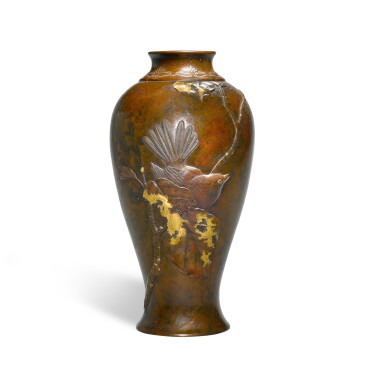 View full screen - View 1 of Lot 96. A BRONZE VASE SIGNED DAI-NIHON KAKO TSUKURU (SUZUKI CHOKICHI, 1848-1919), MEIJI PERIOD, LATE 19TH CENTURY.