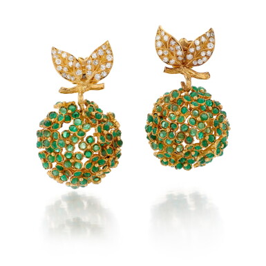 View full screen - View 1 of Lot 77. BOUCHERON | PAIR OF EMERALD AND DIAMOND EARRINGS (PAIO DI ORECCHINI CON SMERALDI E DIAMANTI).