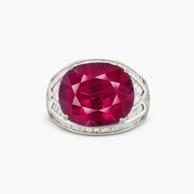 View full screen - View 1 of Lot 1332. Rubellite and Diamond Ring | 红碧璽 配 鑽石 戒指.