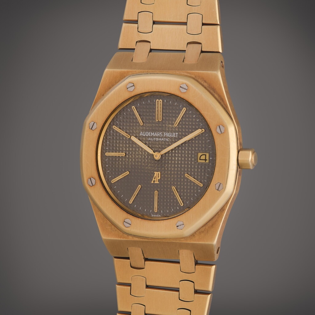 View full screen - View 1 of Lot 455. Reference 5402BA Royal Oak | A yellow gold automatic wristwatch with date and bracelet, Circa 1978.