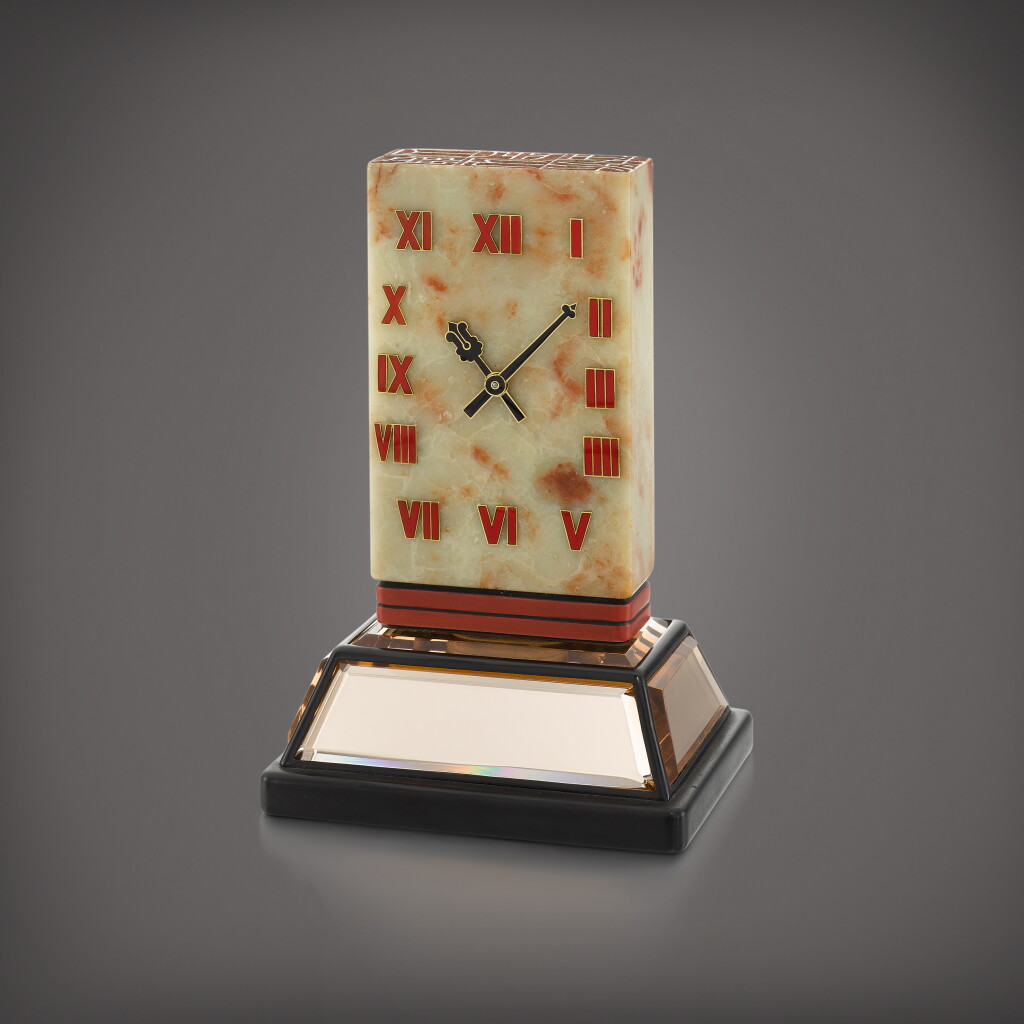 View full screen - View 1 of Lot 6. A Chinese seal desk clock in yellow gold, tinted glass, enamel, steatite, ebonite and gilt bronze | Circa 1930.
