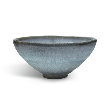View full screen - View 1 of Lot 96. A LARGE 'JUN' BOWL, YUAN DYNASTY | 元 鈞窰天藍釉大盌.