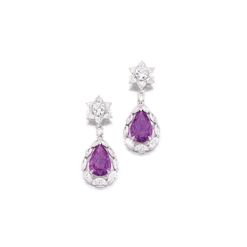 View full screen - View 1 of Lot 1690. PAIR OF PINK SAPPHIRE AND DIAMOND PENDENT EARRINGS 4.26及4.06卡拉 天然 「馬達加斯加」粉紅色剛玉 配 鑽石 吊耳環一對.