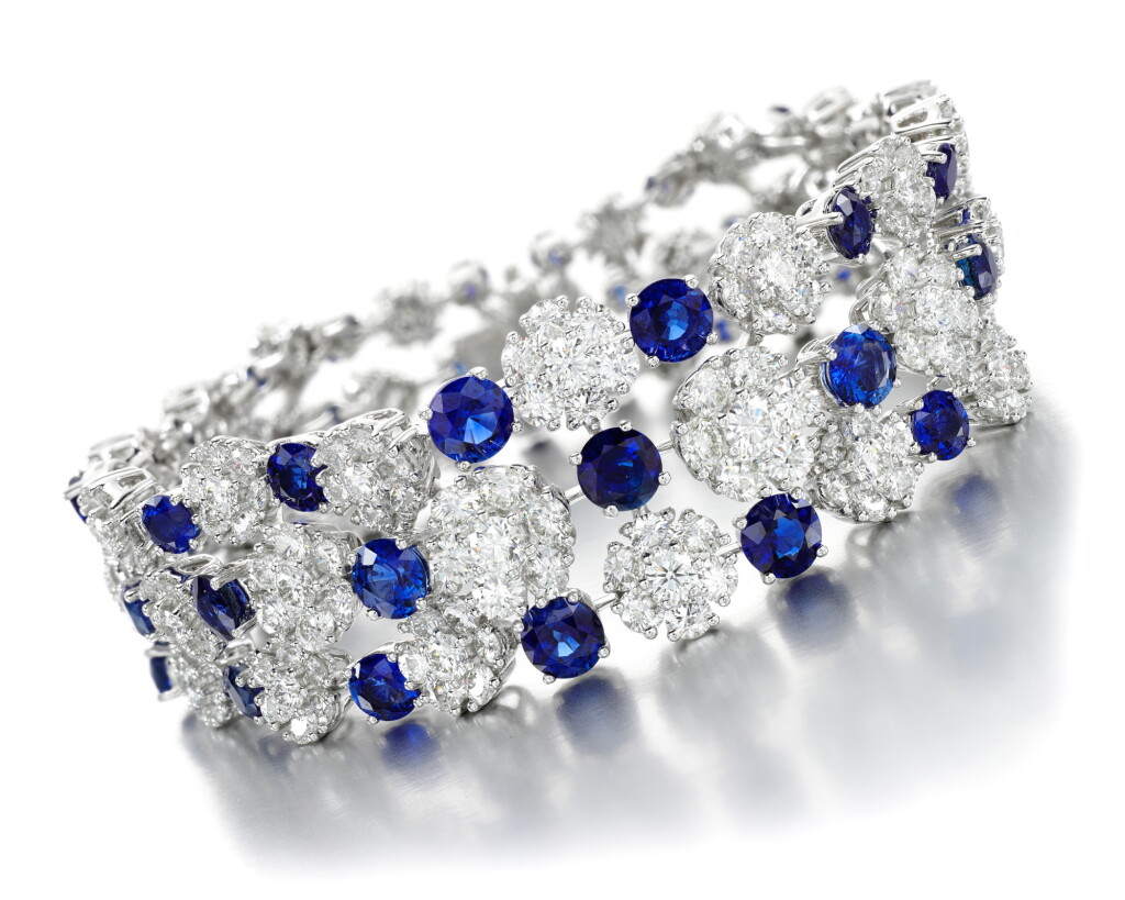 View full screen - View 1 of Lot 47. GRAFF | SAPPHIRE AND DIAMOND BRACELET.