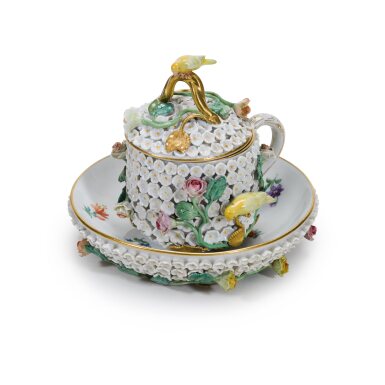 View full screen - View 1 of Lot 212. A Meissen schneeballen cup, cover and stand, circa 1890.