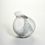 Lipped Vessel