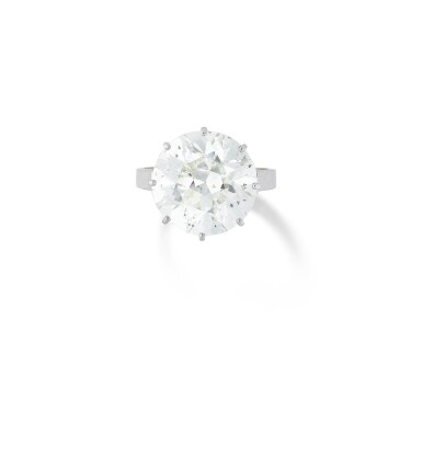 View full screen - View 1 of Lot 27. BAGUE DIAMANT | DIAMOND RING.