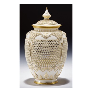 View full screen - View 1 of Lot 210. A ROYAL WORCESTER RETICULATED PORCELAIN VASE AND COVER BY GEORGE OWEN 1909.
