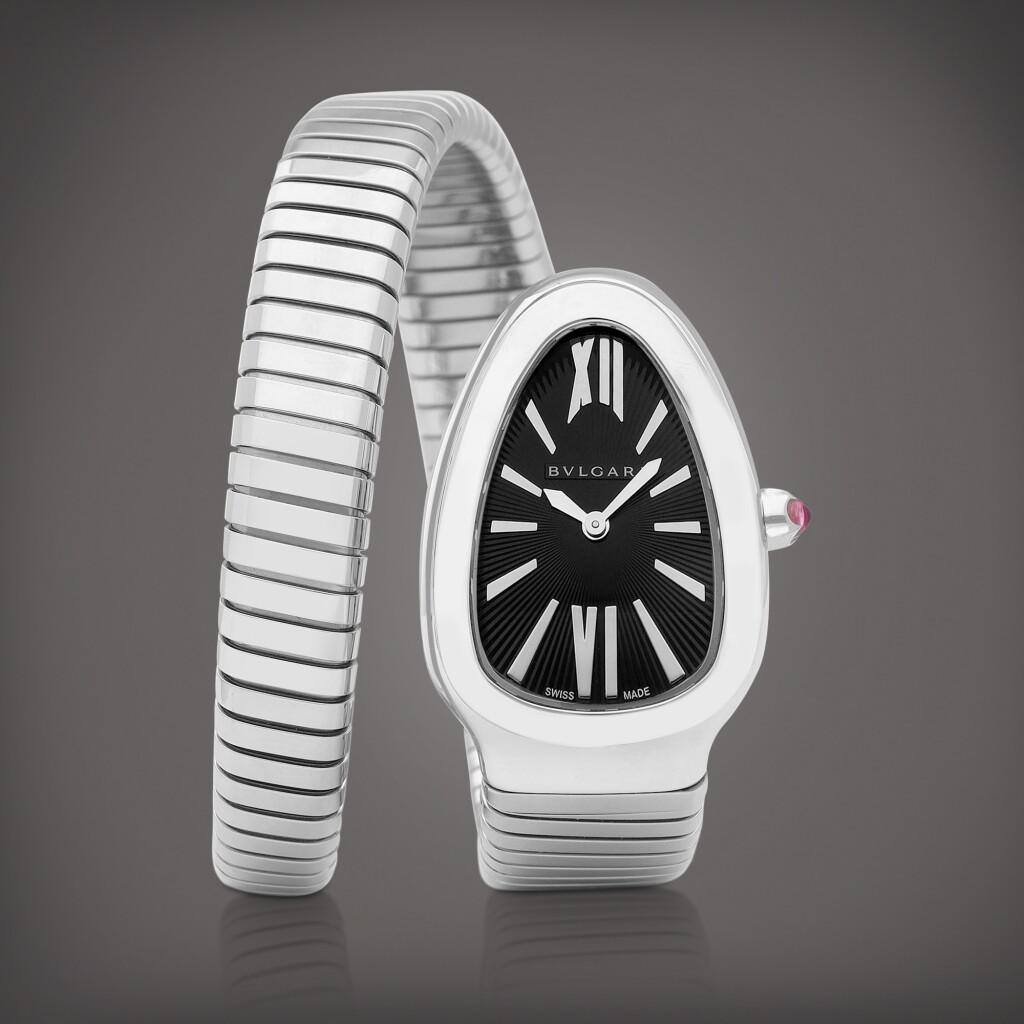 View full screen - View 1 of Lot 926. Serpenti, Reference SP35BSS | A stainless steel bangle watch, Circa 2017 | 寶格麗 | Serpenti 型號SP35BSS | 精鋼手鐲腕錶,約2017年製.