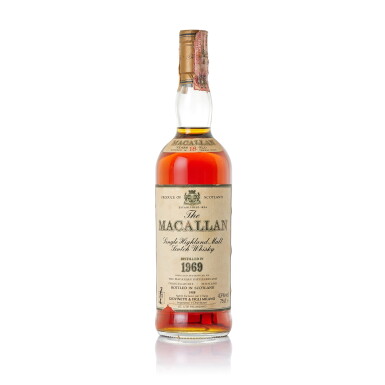 View full screen - View 1 of Lot 8113. The Macallan 18 Year Old 43.0 abv 1969 (1 BT75).