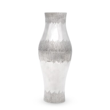 View full screen - View 1 of Lot 72. A Modernist silver cocktail shaker, Grant Macdonald, London, 1979.