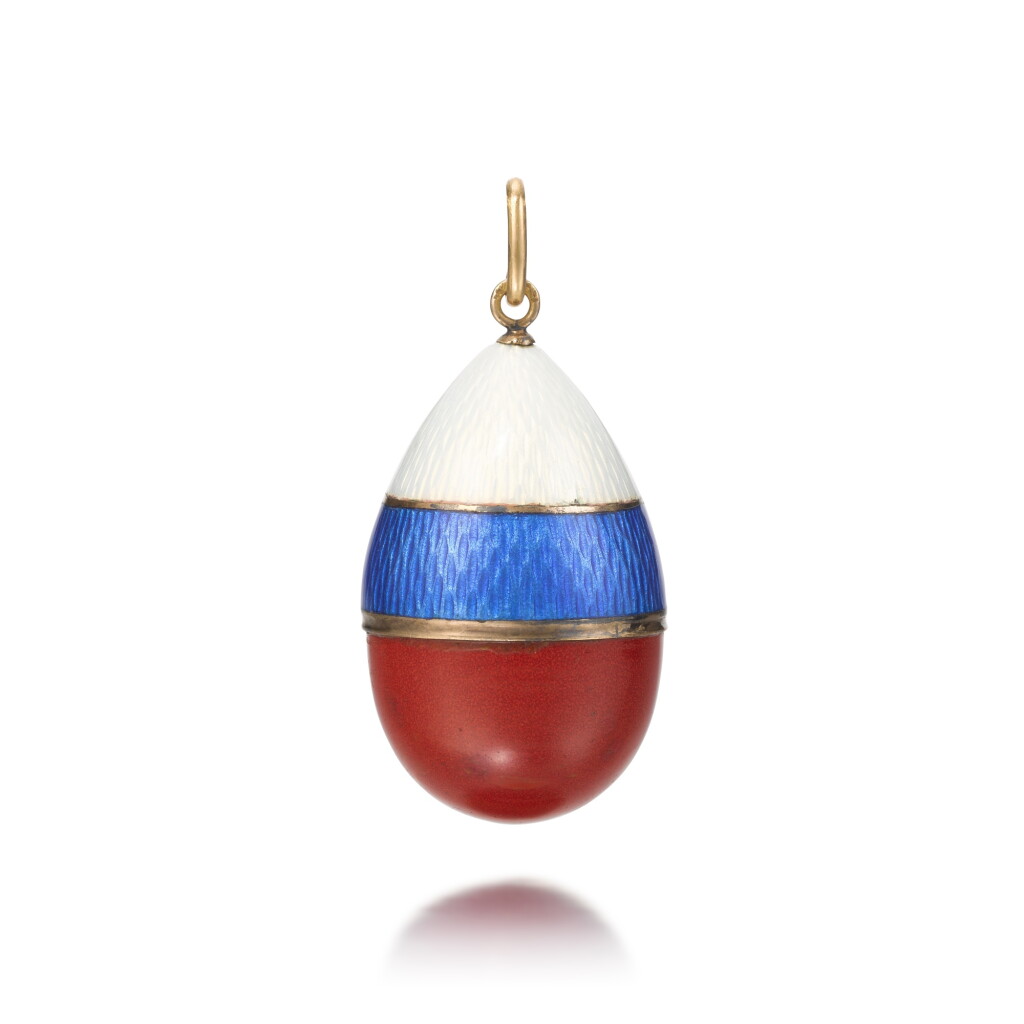 View full screen - View 1 of Lot 147. A large Fabergé gold, purpurine and guilloché enamel egg pendant, workmaster Feodor Afanassiev, St Petersburg, 1908-1917 .