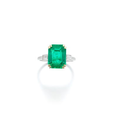 View full screen - View 1 of Lot 763. Emerald and diamond ring.