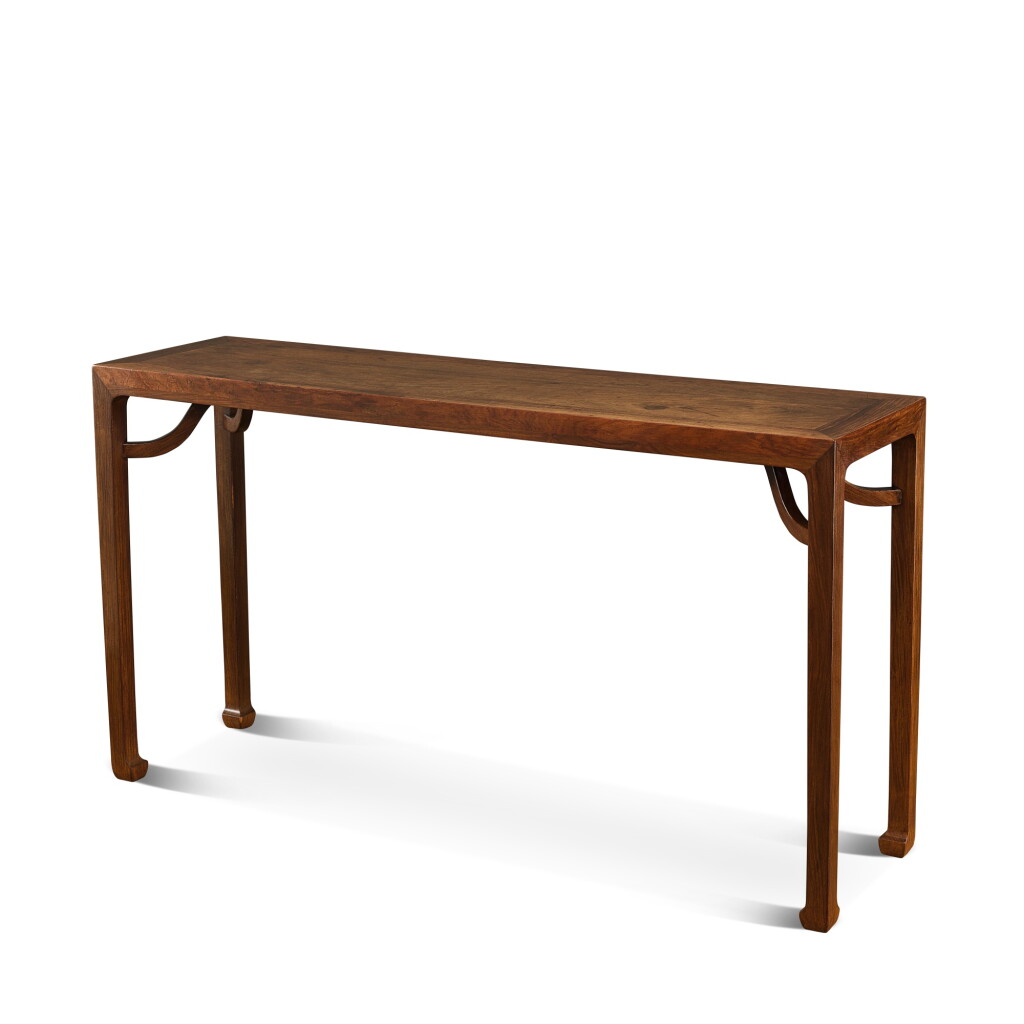 View full screen - View 1 of Lot 472. A huanghuali corner-leg table, sipingzhuo, Qing dynasty, 18th century 清十八世紀 黃花梨霸王棖馬蹄足四平桌.