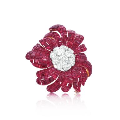 View full screen - View 1 of Lot 580. Ruby and diamond brooch.