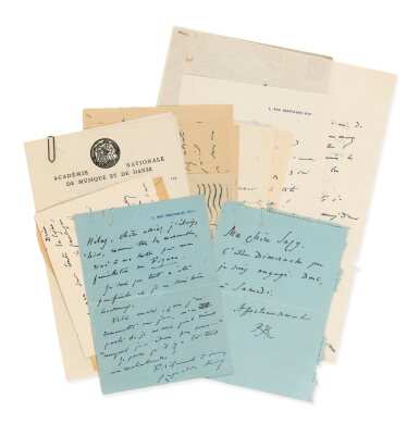 View full screen - View 1 of Lot 136. Correspondance à sa nièce Suzy Mante-Proust, par Claudel, Cocteau, Hahn (12 lettres)... + photographies et faire part de mariage.
