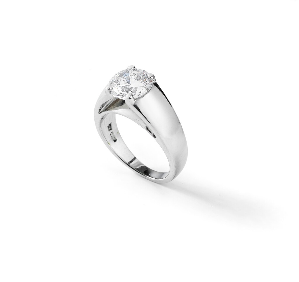 View full screen - View 1 of Lot 102. BAGUE DIAMANT, BULGARI | DIAMOND RING, BULGARI.