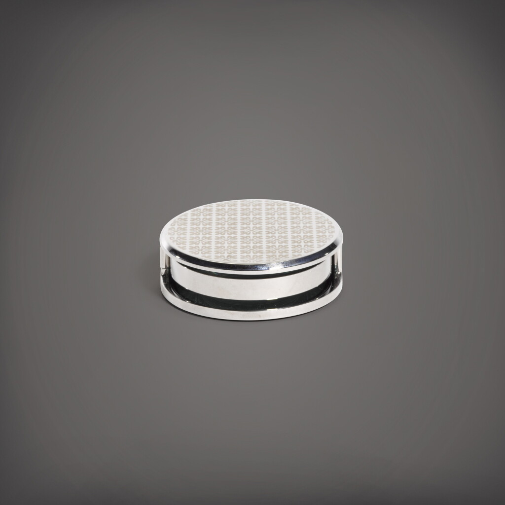 View full screen - View 1 of Lot 93. A large magnifying glass with Calatrava cross motif | Circa 2018.