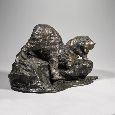 View full screen - View 1 of Lot 107. A BRONZE MODEL OF A BEAR AND CUB SIGNED KANIYA KUNIHARU SAKU, MEIJI PERIOD, LATE 19TH CENTURY.