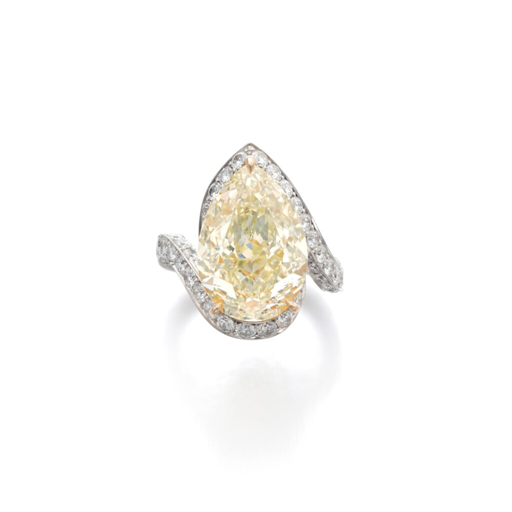 View full screen - View 1 of Lot 241. Fancy light yellow diamond ring | Allurion | 淡彩黃色鑽石戒指.