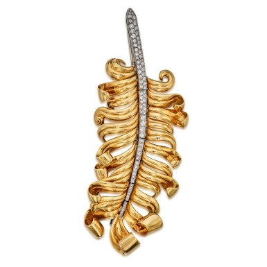 View full screen - View 1 of Lot 172. Gold and Diamond Brooch.